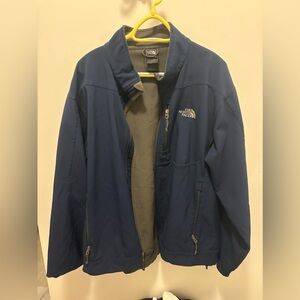 The North Face Men's Blue Soft Shell Jacket